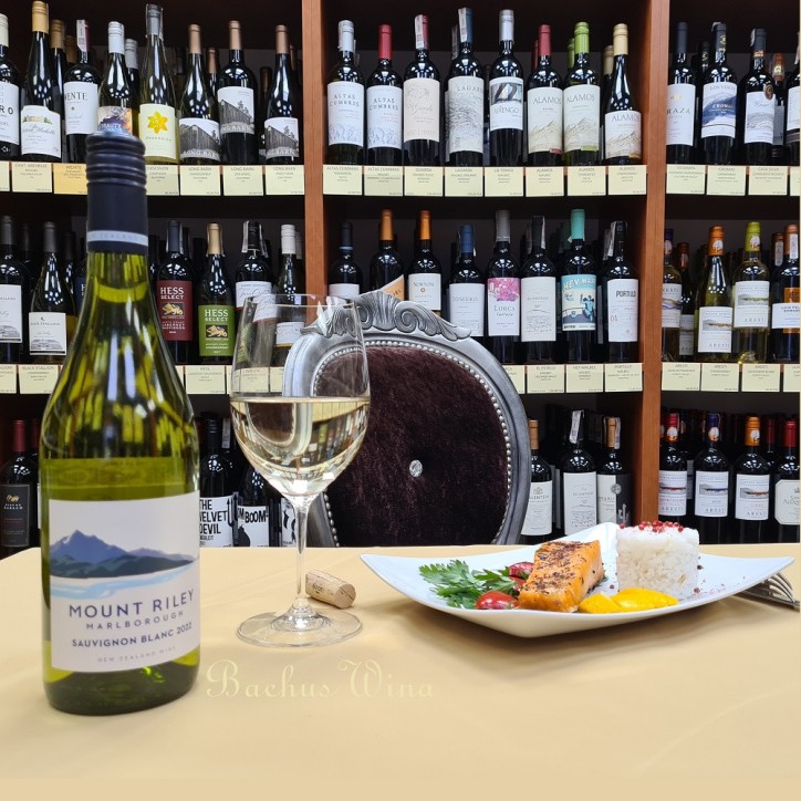 Mount Riley Sauvignon Blanc Marlborough Mount Riley Sauvignon Blanc Marlborough
