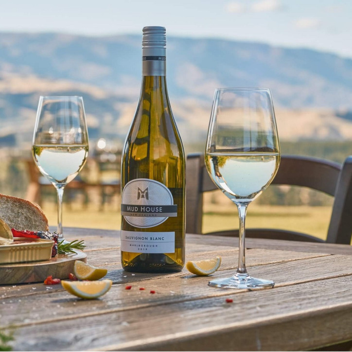 MUD HOUSE Sauvignon Blanc Marlborough MUD HOUSE Sauvignon Blanc Marlborough