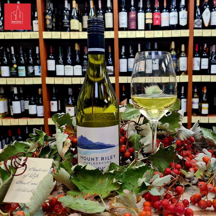 Mount Riley Sauvignon Blanc Marlborough Mount Riley Sauvignon Blanc Marlborough